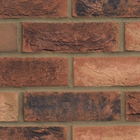 Hampton Rural Blend handmade-style brick, used to line the chamber